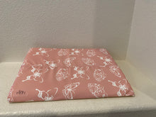 Load image into Gallery viewer, Car Changing Pad: Pink Butterfly
