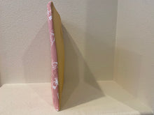 Load image into Gallery viewer, Car Changing Pad: Pink Butterfly
